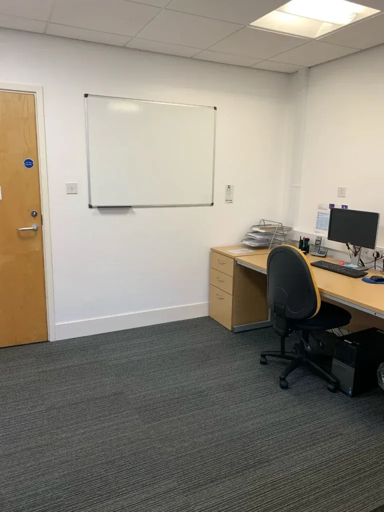 Office-8-4