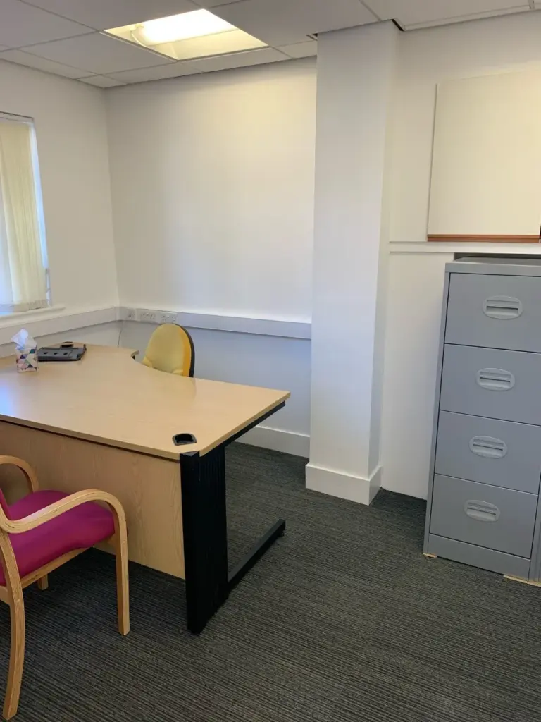 Office 1 (2)